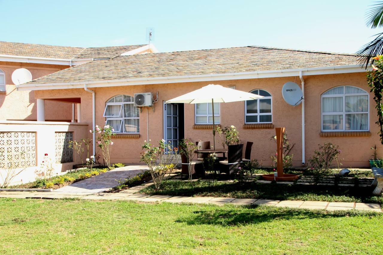 Ekupholeni Garden Villas Manzini Exterior foto